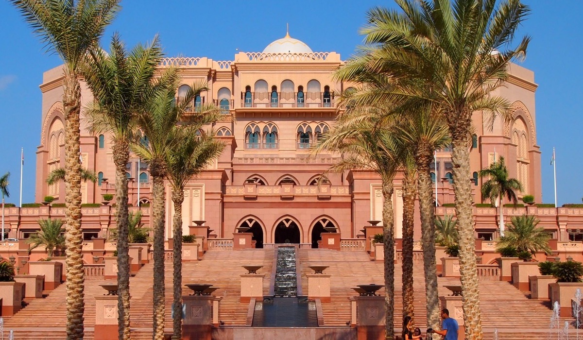 Discover Abu Dhabi Gems - Private Full-Day Sightseeing Tour from Dubai